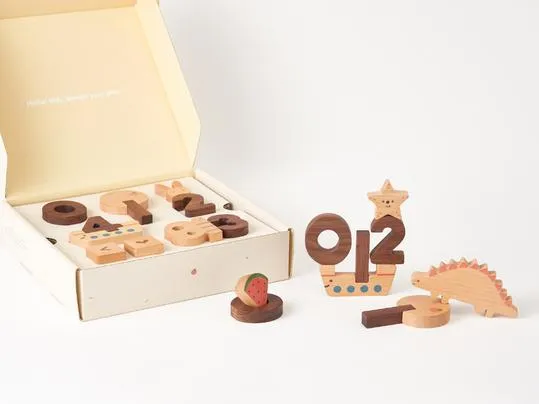 Oioiooi Wooden Number Play Blocks